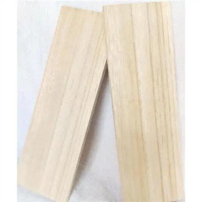 Bretter aus Paulownia-Holz